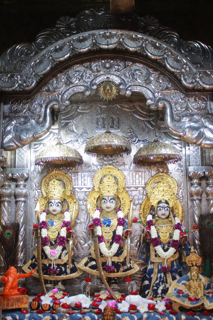 શણગાર દર્શન - શનિવાર "પ.પૂ. શ્રી વિસામણબાપુની જગ્યા, પ.પૂ. શ્રી શ્રી ૧૦૦૮ મહામંડલેશ્વર નિર્મળાબા, વિહળધામ પાળિયાદ, શ્રાવણ સુદ - ૧૦ દસમ, વિક્રમ સવંત ૨૦૮૨" Shangar Darshan. Saturday -Aug- 22/08/2026