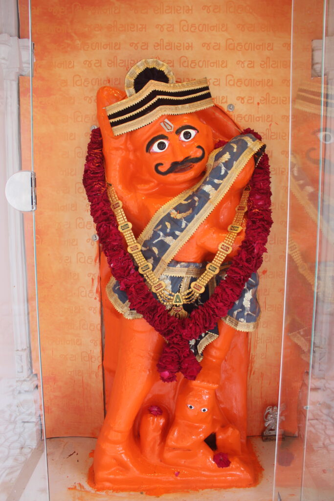 શણગાર દર્શન - શનિવાર "પ.પૂ. શ્રી વિસામણબાપુની જગ્યા, પ.પૂ. શ્રી શ્રી ૧૦૦૮ મહામંડલેશ્વર નિર્મળાબા, વિહળધામ પાળિયાદ, શ્રાવણ સુદ - ૧૦ દસમ, વિક્રમ સવંત ૨૦૮૨" Shangar Darshan. Saturday -Aug- 22/08/2026
