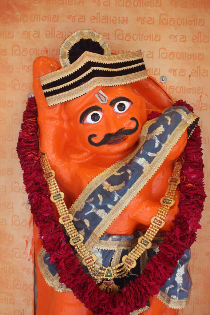 શણગાર દર્શન - શનિવાર "પ.પૂ. શ્રી વિસામણબાપુની જગ્યા, પ.પૂ. શ્રી શ્રી ૧૦૦૮ મહામંડલેશ્વર નિર્મળાબા, વિહળધામ પાળિયાદ, શ્રાવણ સુદ - ૧૦ દસમ, વિક્રમ સવંત ૨૦૮૨" Shangar Darshan. Saturday -Aug- 22/08/2026