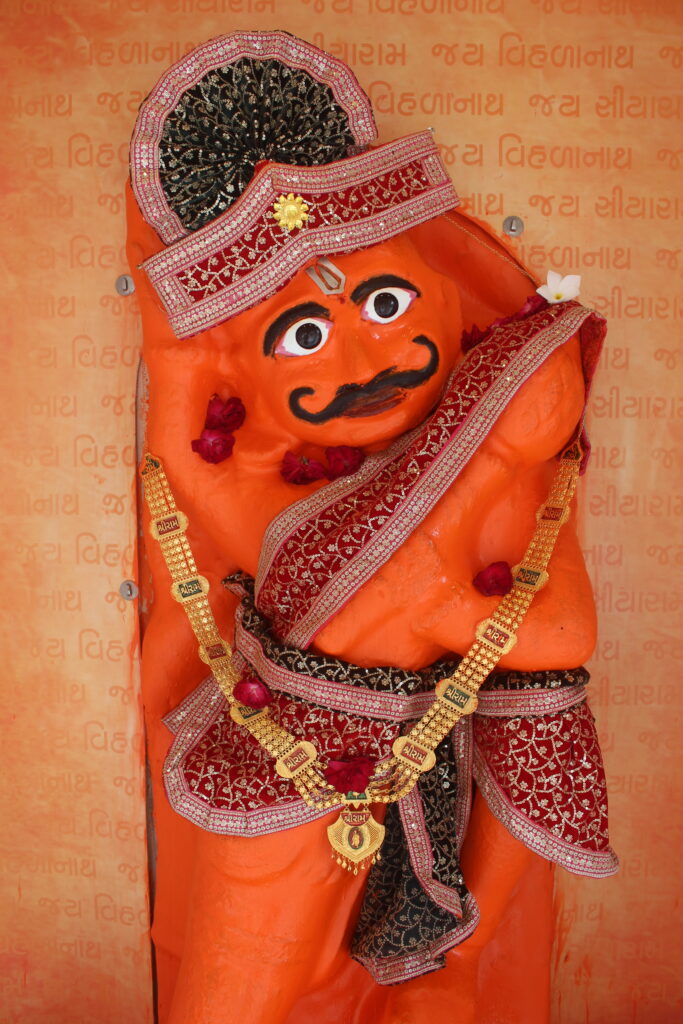 શણગાર દર્શન - રવિવાર "પ.પૂ. શ્રી વિસામણબાપુની જગ્યા, પ.પૂ. શ્રી શ્રી ૧૦૦૮ મહામંડલેશ્વર નિર્મળાબા, વિહળધામ પાળિયાદ, શ્રાવણ સુદ - ૧૧ અગિયારસ, વિક્રમ સવંત ૨૦૮૨" Shangar Darshan. Sunday -Aug- 23/08/2026