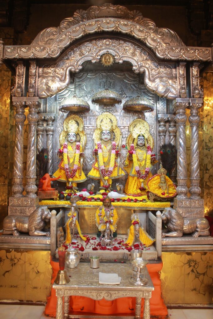 Shangar Darshan Thursday 06/08/2026 - શણગાર દર્શન, વિહળધામ પાળિયાદ