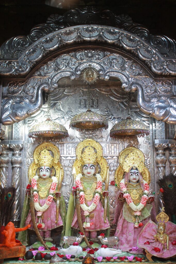 શણગાર દર્શન - મંગળવાર "પ.પૂ. શ્રી વિસામણબાપુની જગ્યા, પ.પૂ. શ્રી શ્રી ૧૦૦૮ મહામંડલેશ્વર નિર્મળાબા, વિહળધામ પાળિયાદ, અષાઢ વદ - ૧૩ તેરસ, વિક્રમ સવંત ૨૦૮૨" Shangar Darshan. Tuesday -Aug- 11/08/2026
