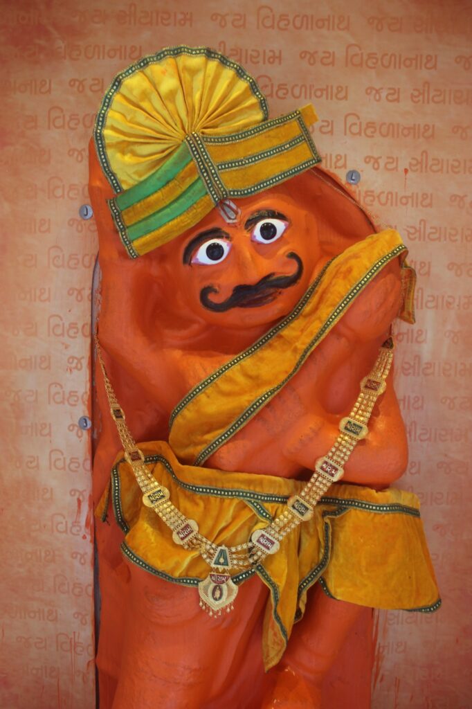 શણગાર દર્શન - ગુરુવાર "પ.પૂ. શ્રી વિસામણબાપુની જગ્યા, પ.પૂ. શ્રી શ્રી ૧૦૦૮ મહામંડલેશ્વર નિર્મળાબા, વિહળધામ પાળિયાદ, શ્રાવણ સુદ - ૧ એકમ, વિક્રમ સવંત ૨૦૮૨" Shangar Darshan. Thursday -Aug- 13/08/2026