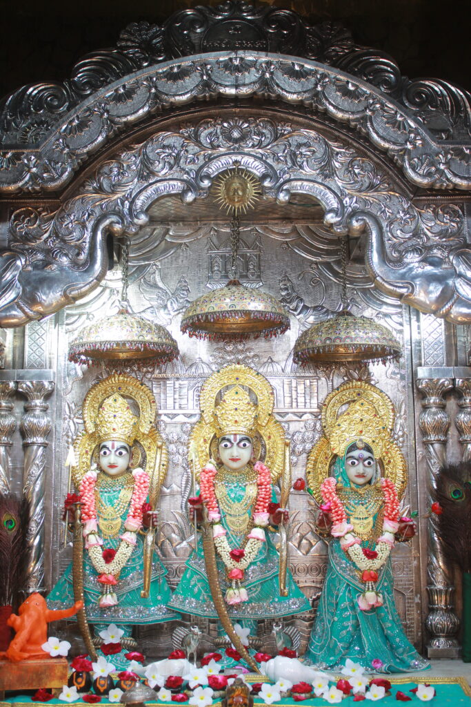 શણગાર દર્શન - મંગળવાર "પ.પૂ. શ્રી વિસામણબાપુની જગ્યા, પ.પૂ. શ્રી શ્રી ૧૦૦૮ મહામંડલેશ્વર નિર્મળાબા, વિહળધામ પાળિયાદ, શ્રાવણ વદ - ૧૨ બારસ, વિક્રમ સવંત ૨૦૮૨" Shangar Darshan. Tuesday-Sep- 08/09/2026