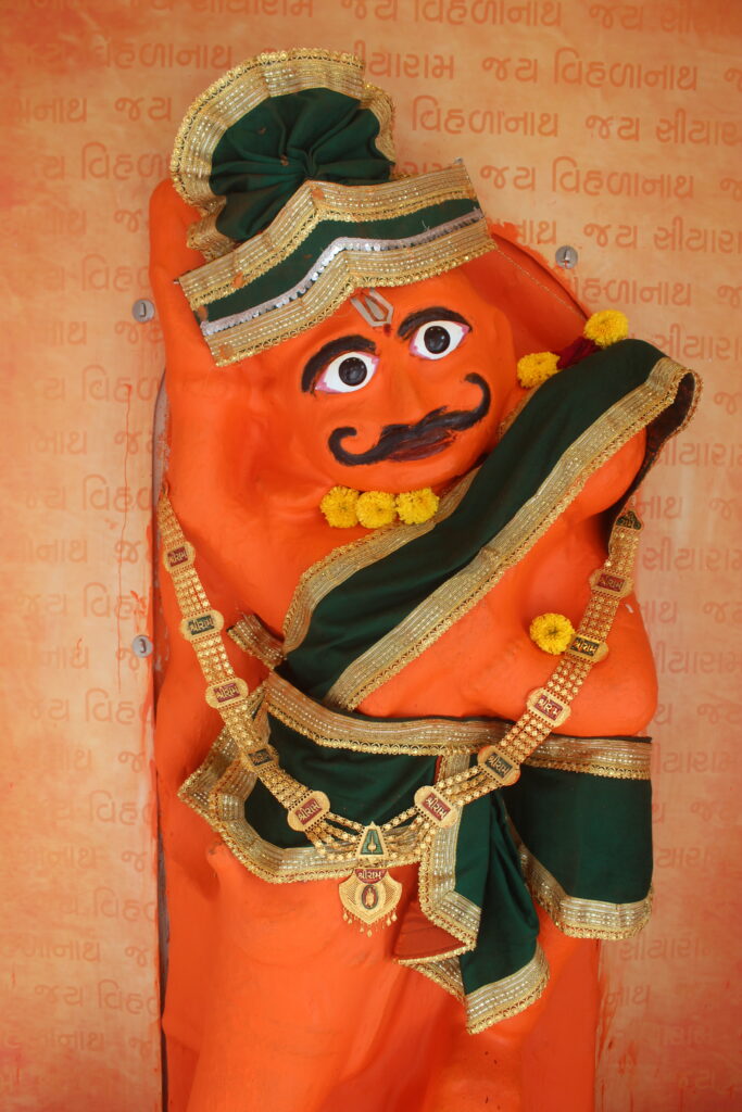 શણગાર દર્શન - બુધવાર "પ.પૂ. શ્રી વિસામણબાપુની જગ્યા, પ.પૂ. શ્રી શ્રી ૧૦૦૮ મહામંડલેશ્વર નિર્મળાબા, વિહળધામ પાળિયાદ, શ્રાવણ વદ - ૧૩ તેરસ, વિક્રમ સવંત ૨૦૮૨" Shangar Darshan. Wednesday-Sep- 09/09/2026