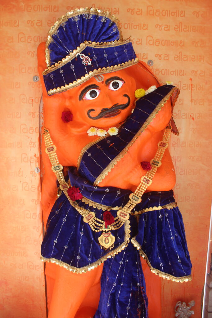 શણગાર દર્શન - શનિવાર "પ.પૂ. શ્રી વિસામણબાપુની જગ્યા, પ.પૂ. શ્રી શ્રી ૧૦૦૮ મહામંડલેશ્વર નિર્મળાબા, વિહળધામ પાળિયાદ, ભાદરવા સુદ - ૮ આઠમ, વિક્રમ સવંત ૨૦૮૨" Shangar Darshan. Saturday-Sep- 19/09/2026
