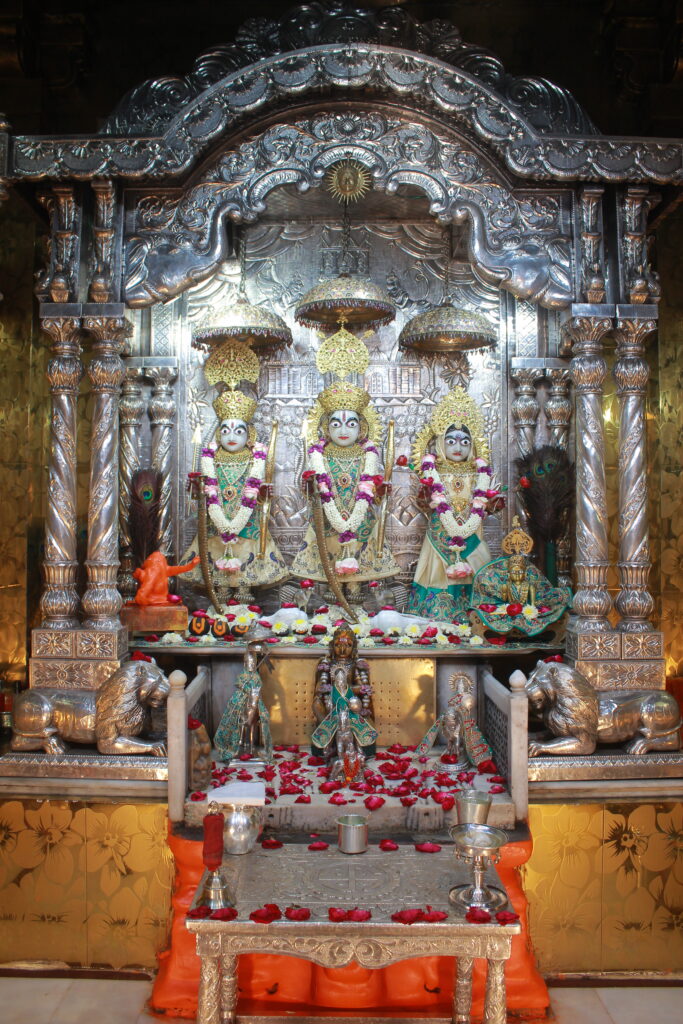 શણગાર દર્શન - શુક્રવાર "પ.પૂ. શ્રી વિસામણબાપુની જગ્યા, પ.પૂ. શ્રી શ્રી ૧૦૦૮ મહામંડલેશ્વર નિર્મળાબા, વિહળધામ પાળિયાદ, ભાદરવા સુદ - ૧૪ ચૌદસ, વિક્રમ સવંત ૨૦૮૨" Shangar Darshan. Friday-Sep- 25/09/2026