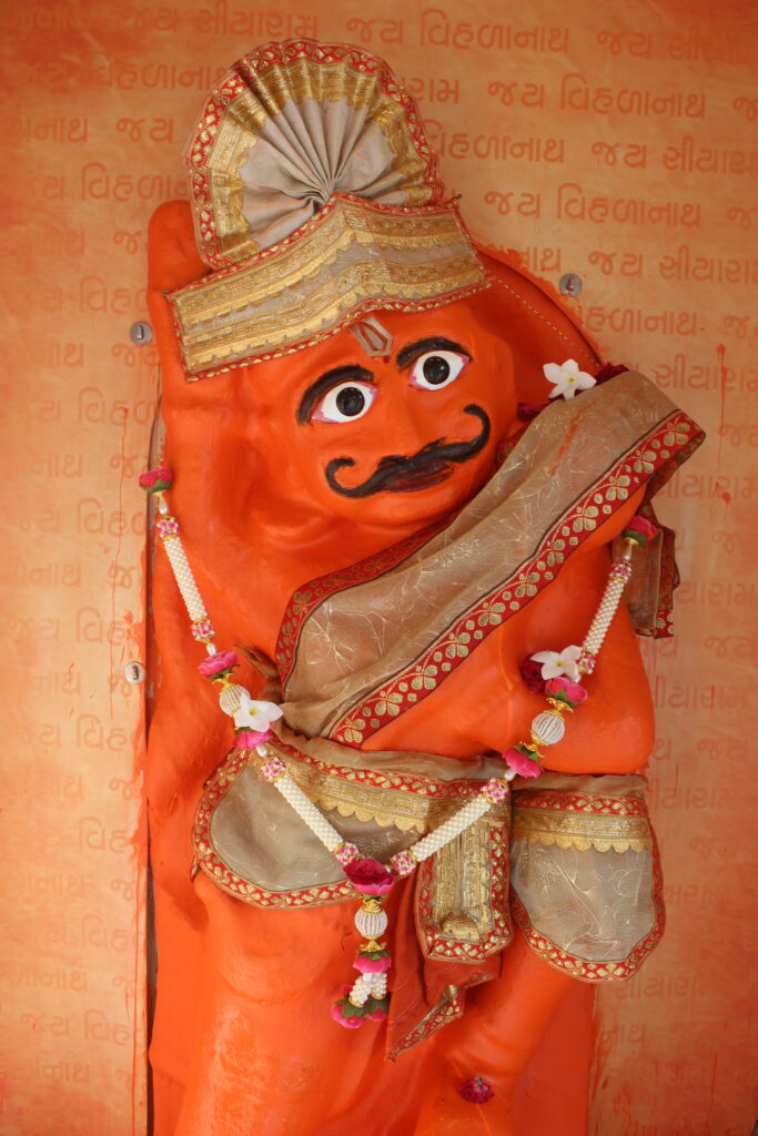 શણગાર દર્શન - શુક્રવાર "પ.પૂ. શ્રી વિસામણબાપુની જગ્યા, પ.પૂ. શ્રી શ્રી ૧૦૦૮ મહામંડલેશ્વર નિર્મળાબા, વિહળધામ પાળિયાદ, ભાદરવા સુદ - ૧૪ ચૌદસ, વિક્રમ સવંત ૨૦૮૨" Shangar Darshan. Friday-Sep- 25/09/2026