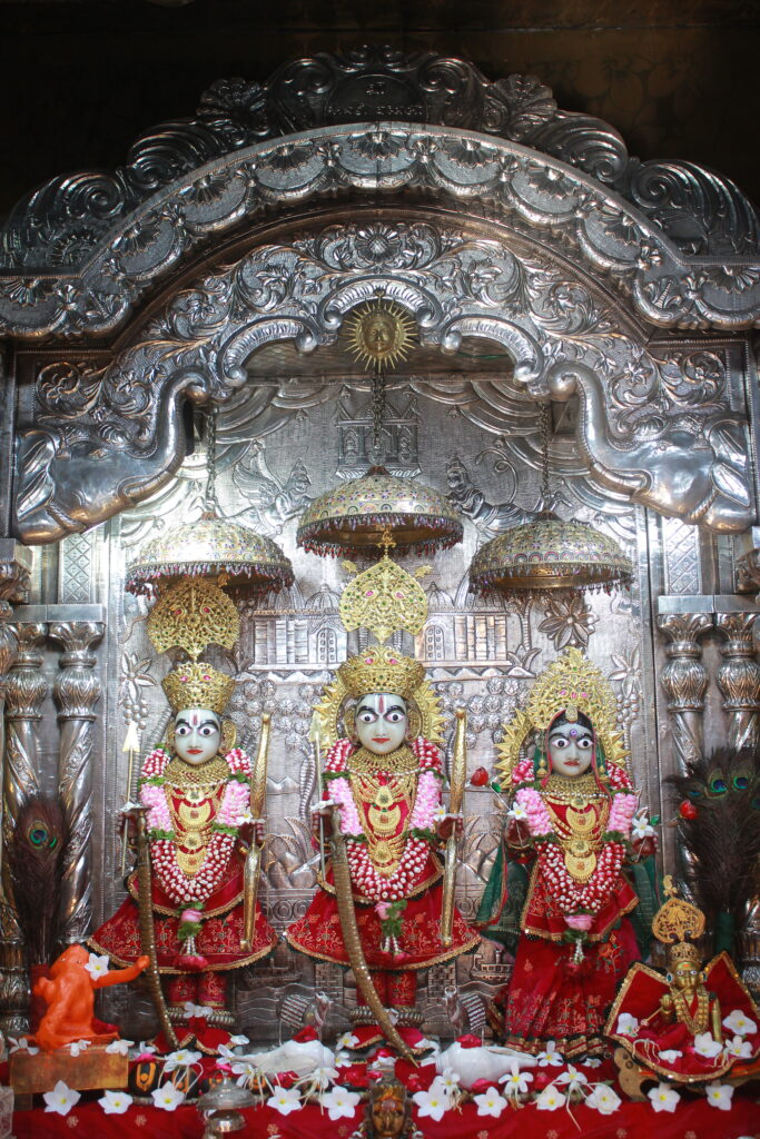શણગાર દર્શન - મંગળવાર "પ.પૂ. શ્રી વિસામણબાપુની જગ્યા, પ.પૂ. શ્રી શ્રી ૧૦૦૮ મહામંડલેશ્વર નિર્મળાબા, વિહળધામ પાળિયાદ, ભાદરવા વદ - ૨ બીજ, વિક્રમ સવંત ૨૦૮૨" Shangar Darshan. Monday-Sep- 28/09/2026